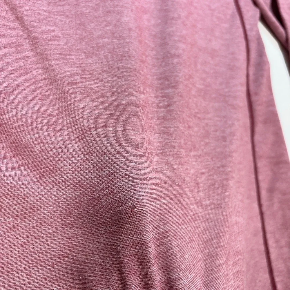 Lululemon T.H.E. HenleyShirt Men's 2XL* Heathered Rosewood Red Logo *SMALL HOLE* - Picture 11 of 16